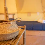 Lodg'ing Nature Camp Dordogne * Lacave (Lot)