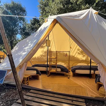 Lodg'ing Nature Camp Dordogne * Lacave (Lot)