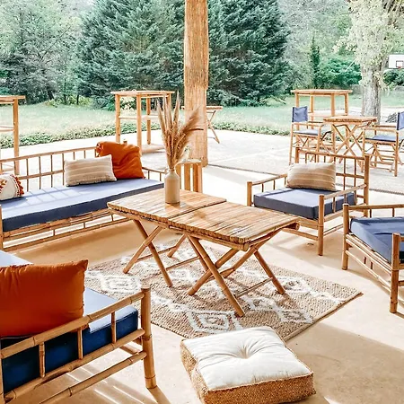 Lodg'ing Nature Camp Dordogne * Lacave (Lot)